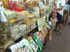 -瓦洛洛传统市场