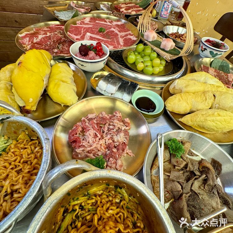 在镇江！我唯一能吃回本的榴莲烤肉自助