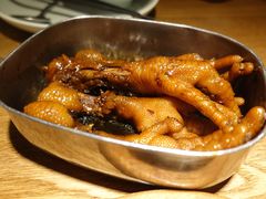 弄堂里的卤鸡爪-弄堂里·寻味杭州(湖滨银泰in77C区店)