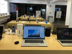 -华为授权体验店(万航渡路)