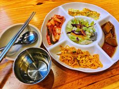 餐前小菜-喜来稀肉(北外滩白玉兰广场店)