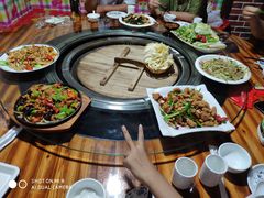-人民公社铁锅炖·东北菜(卫国道店)