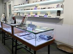 -亚美视光眼镜店(重庆路活力城店)