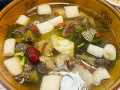 竹荪鸡汤-苗家特色土烙锅·老字号