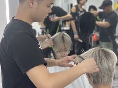 -首脑美容美发化妆美甲培训学校(长沙校区)