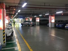 -吾悦广场·停车场