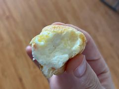 杨枝甘露泡芙糕点-味多美蛋糕(古城店)