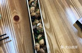 Bamboo-Steamed Snail and Chicken