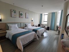 -南宁世纪君悦大酒店(青秀万达滨湖路地铁站店)