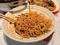 -肥肥虾庄·金牌油焖大虾(汉口城市广场店)