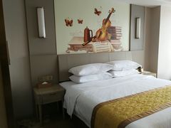 -维也纳国际酒店·西京医院胡家庙地铁站店