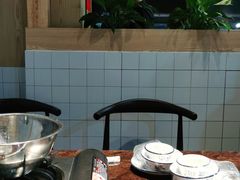 -胡须佬鸡煲四季火锅(海雅缤纷城店)