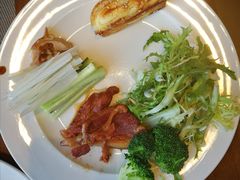 -南郊宾馆·风味自助餐厅·山东十六地市特色菜