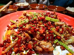 -半步颠小酒馆(繁花中心)