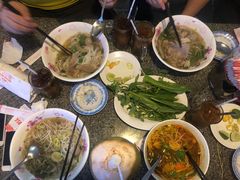 -Bánh Mì Huynh Hoa