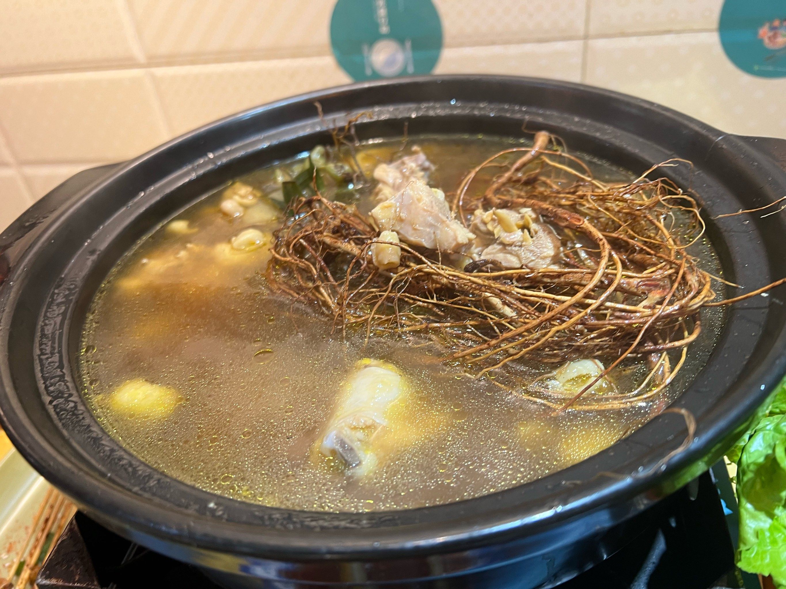 橄榄鸡煲味道鲜美