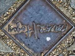 -多瑙河畔鞋履雕塑