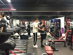-坚果健身24小时工作室(定西路店)