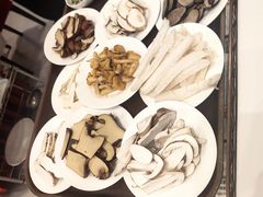 -天宜隆蘑菇宴火锅(石景山旗舰店)
