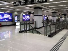 -上海体育场(地铁站)
