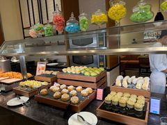 -亚龙湾希尔顿自助餐厅·海鲜·烧烤·沙滩BBQ·现场乐队