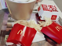 -麦当劳(世界城广场店)