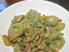 -黄泥岗·地道湖北菜(奥特莱斯店)