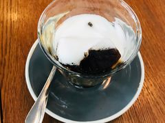 -ROAST coffee & eatery