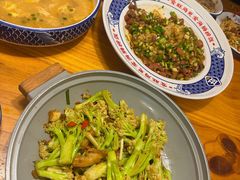 -旺角小渔村·海肠捞饭开创者(环山路店)