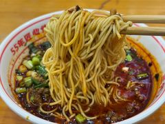 -叶伟胡辣壳面(两路口店)