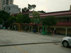 -矿泉游泳场