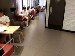大堂-汉堡王(高坪王府井店)