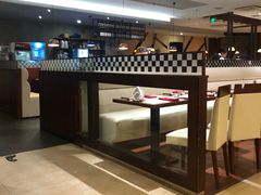 -爱丽丝牛排西餐厅(光谷步行街店)