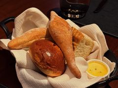 -恰餐厅及酒吧 CHAR Bar & Grill (北京丽都皇冠假日店)