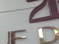 -雅悦齿科(顾村公园店)