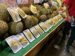 -席娜卡琳火车铁道夜市