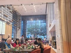 -飨食汇全日制餐厅·昆山皇冠假日酒店(九方店)