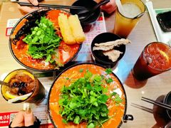 无双小富豪炸酱米线-肥汁米蘭香港米线(宁波路总店)