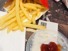 -麦当劳(曲阳店)