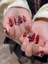 -花岐款式专研健康美甲沙龙