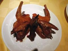 招牌烤乳鸽-石岐佬中山菜馆(张溪店)