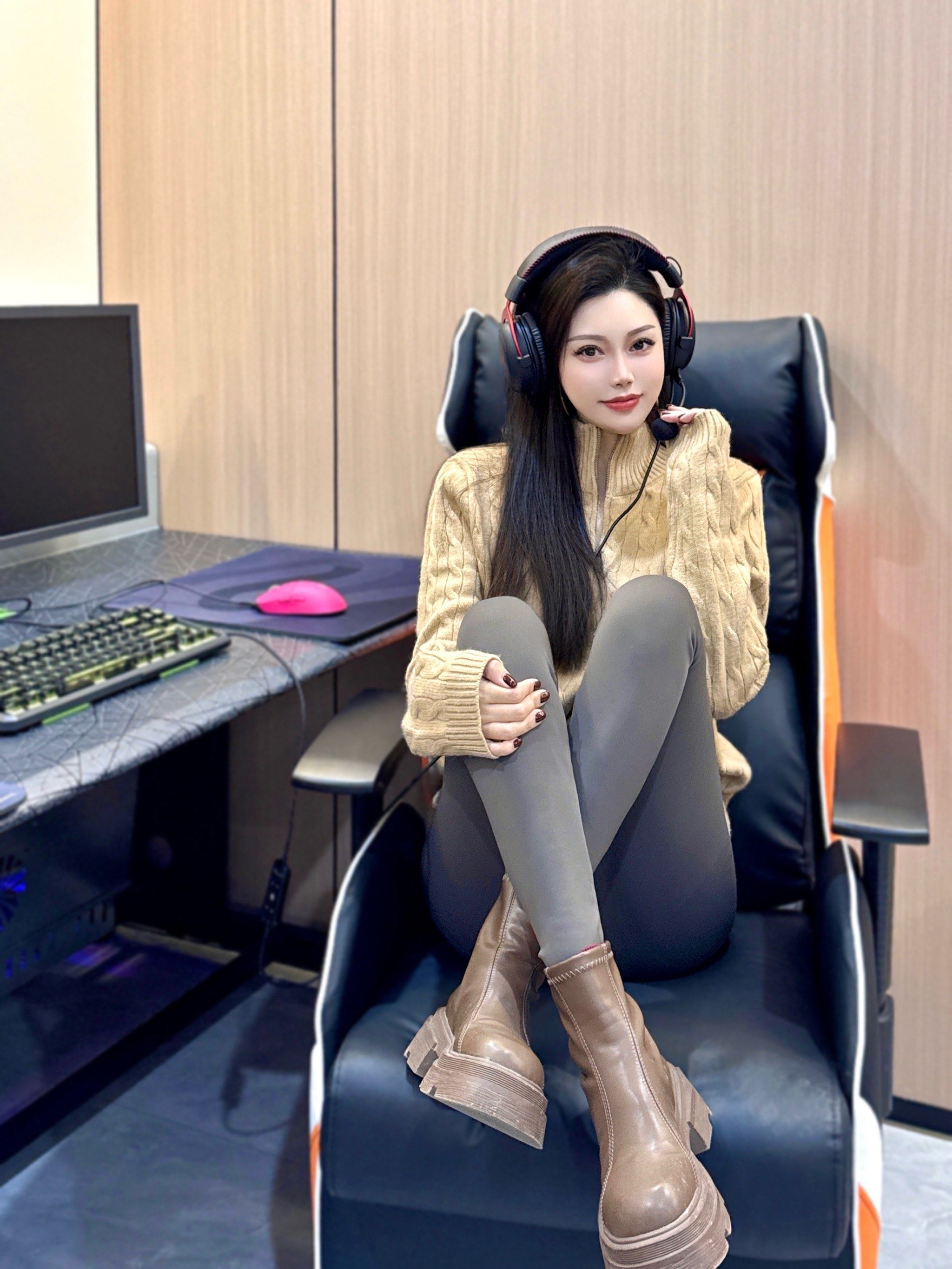 电竞少女🎧 一起开黑