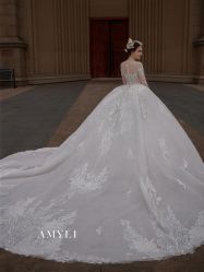 -艾米丽婚纱礼服