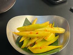 酸嘢青芒果-Ameigo梅果·云贵川bistro(长宁来福士店)