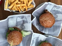-Ribs & Burgers The Rocks