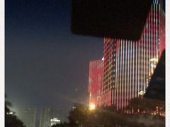 -万绿园