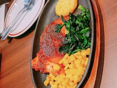 黑胡椒风味烤鸡腿-萨莉亚意式餐厅(杭州滨江天街店)