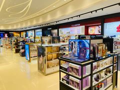 -Duty Free Americas