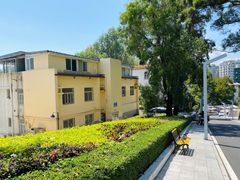 -彳亍咖啡·这里(水湾路店)