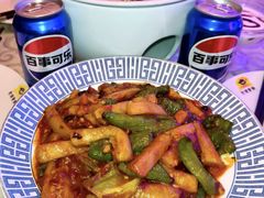 -巴特餐饮6加1音乐餐吧·新疆菜